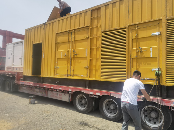 武强除了负载情况和发动机维护,还有哪些因素会影响 200kw 柴油发电机的油耗?